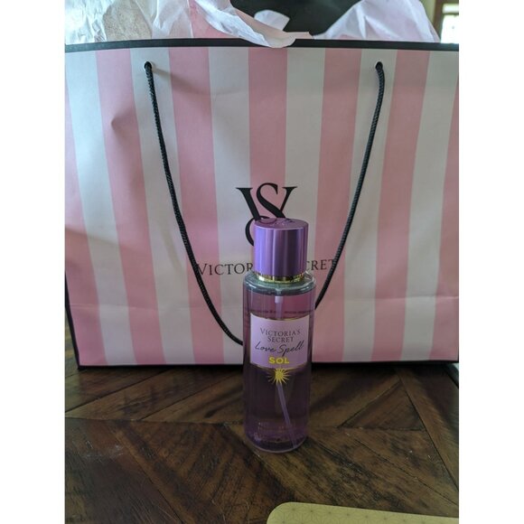 VICTORIA'S SECRET LIMITED EDITION LOVE SPELL SOL NEW‎ 8.4 oz FREE SHIP - Picture 1 of 4